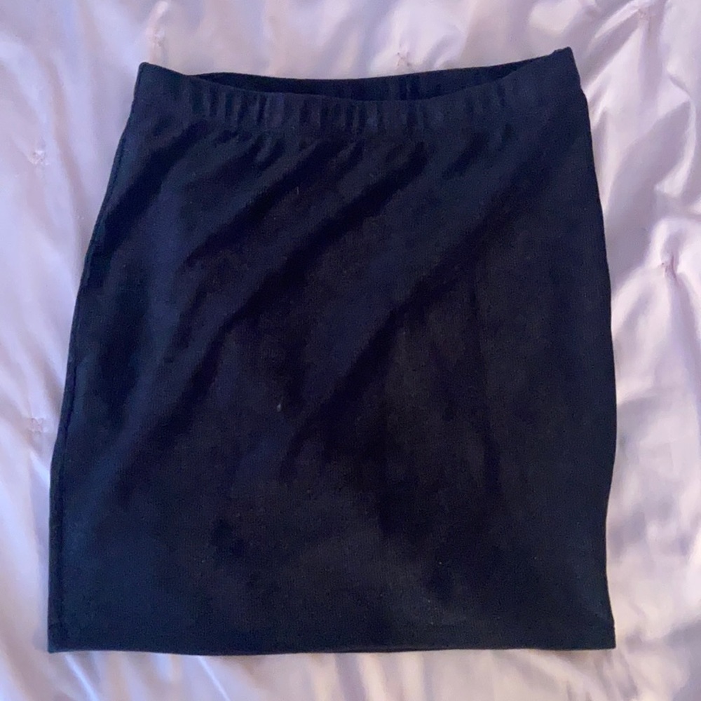 Really stretchy garage skirt!